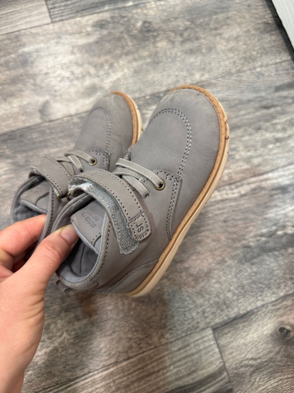 Stride rite shoes boots Quinn grey size 9w boys gently used